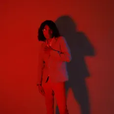 收听 Chris The Rapper、观看音乐视频、阅读小传、查看巡演日期等 ！