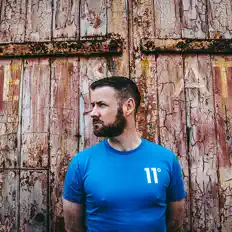 Listen to Axel Knox, watch music videos, read bio, see tour dates & more!
