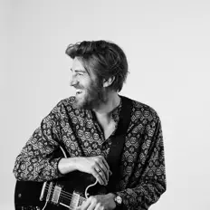 Listen to Andrea Molinari, watch music videos, read bio, see tour dates & more!