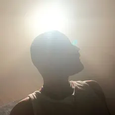 Dengarkan MAU BENZ, tonton video musik, baca bio, lihat tanggal tur & lainnya!