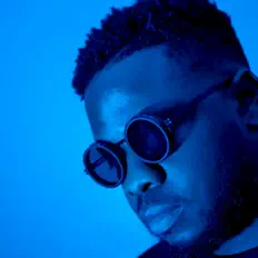 80p सुनें, म्यूज़िक वीडियो देखें, बायो पढ़ें, दौरे की तारीखें और बहुत कुछ देखें!