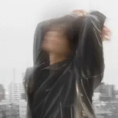 Hör dir KOHTA an, schau dir Musikvideos an, lies die Biografie, finde Tourdaten und mehr!