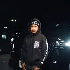 聆聽 RichBaby、觀看音樂影片、閱讀小傳、查看巡演日期等！
