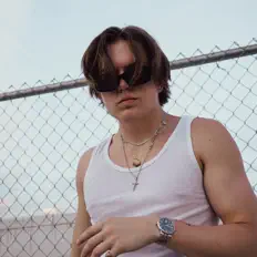 Dengarkan Bryce Vanhook, tonton video musik, baca bio, lihat tanggal tur & lainnya!