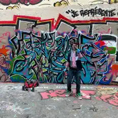 聆聽 Bolvirgg、觀看音樂影片、閱讀小傳、查看巡演日期等！