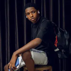 Ακούστε περιεχόμενο από Emtefour, παρακολουθήστε μουσικά βίντεο, διαβάστε το βιογραφικό, δείτε ημερομηνίες περιοδείας, και πολλά ακόμη!