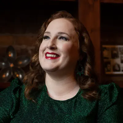 Listen to Sarah Whittemore, watch music videos, read bio, see tour dates & more!