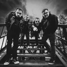 Poslechněte si interpreta Teenage Bottlerocket, sledujte hudební videa, přečtěte si životopis, podívejte se na data turné a další informace.