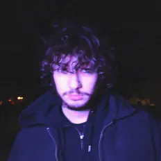 Poslechněte si interpreta Saucy Mike, sledujte hudební videa, přečtěte si životopis, podívejte se na data turné a další informace.
