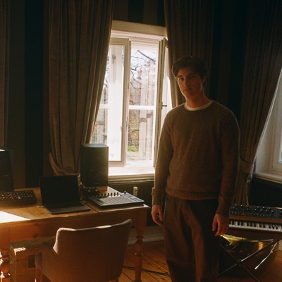 Listen to Julian Schwarz, watch music videos, read bio, see tour dates & more!