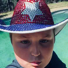 Ακούστε περιεχόμενο από Kannon Hoover, παρακολουθήστε μουσικά βίντεο, διαβάστε το βιογραφικό, δείτε ημερομηνίες περιοδείας, και πολλά ακόμη!