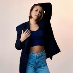 收听 Alice Dallin、观看音乐视频、阅读小传、查看巡演日期等 ！