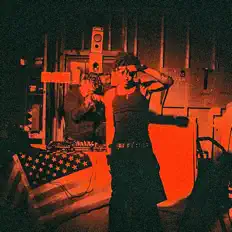 Hör dir Sleepy Opiate an, schau dir Musikvideos an, lies die Biografie, finde Tourdaten und mehr!