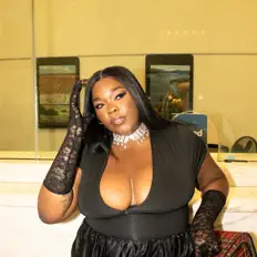 Listen to Mira Lashea, watch music videos, read bio, see tour dates & more!