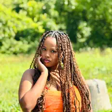 Listen to Ciamy, watch music videos, read bio, see tour dates & more!