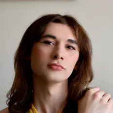 收听 Christopher Ambrose、观看音乐视频、阅读小传、查看巡演日期等 ！