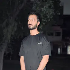 Poslechněte si interpreta Qasim Arshad, sledujte hudební videa, přečtěte si životopis, podívejte se na data turné a další informace.
