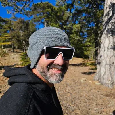 Listen to Leo Baez, watch music videos, read bio, see tour dates & more!