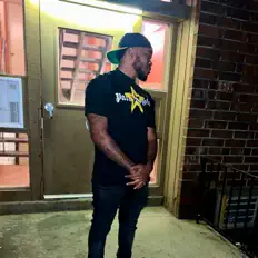 YPN Nellを聴いたり、ミュージックビデオを鑑賞したり、経歴やツアー日程などを確認したりしましょう！