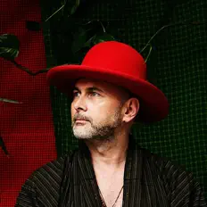 Listen to Aron Ottignon, watch music videos, read bio, see tour dates & more!