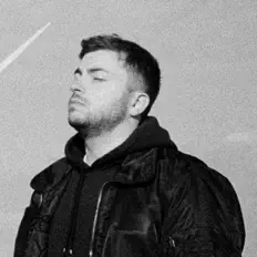 Escucha a Floky, mira vídeos musicales, lee la biografía, consulta fechas de giras y mucho más.