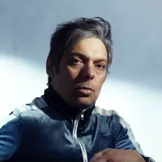Stefie Shock dinle, müzik videolarını izle, biyografisini oku, tur tarihlerini ve daha fazlasını gör!
