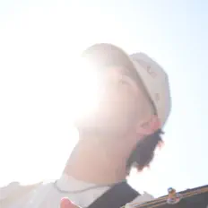 聆聽 Benji Krebs、觀看音樂影片、閱讀小傳、查看巡演日期等！