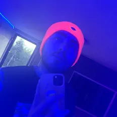 Poslechněte si interpreta SaltyBoyyy, sledujte hudební videa, přečtěte si životopis, podívejte se na data turné a další informace.