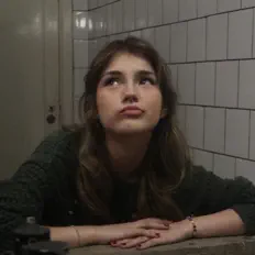 Escucha a Diana Herrera, mira videos musicales, lee su biografía, consulta las fechas de las gira y más.