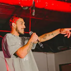 Escucha a Yncd Roman, mira vídeos musicales, lee la biografía, consulta fechas de giras y mucho más.