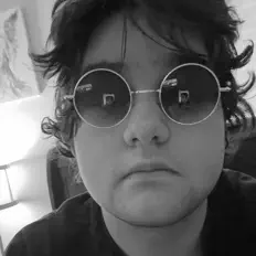 收听 Smokey gonzales、观看音乐视频、阅读小传、查看巡演日期等 ！