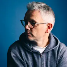 Dave Stapletonを聴いたり、ミュージックビデオを鑑賞したり、経歴やツアー日程などを確認したりしましょう！