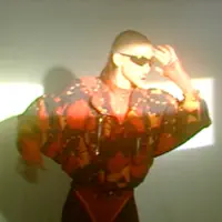 Ascolta undefined, guarda video musicali, leggi la biografia, vedi le date del tour & altro!