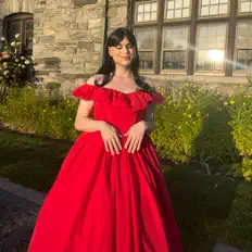 Écoutez high girlfriend, regardez des vidéoclips, lisez la biographie, consultez les dates de tournée et plus encore !