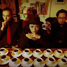 Écoutez 豊川座敷の夜敷, regardez des vidéoclips, lisez la biographie, consultez les dates de tournée et plus encore !