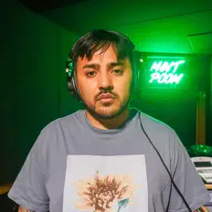 收听 Daymo、观看音乐视频、阅读小传、查看巡演日期等 ！