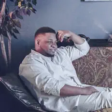 Poslechněte si interpreta Anthony Cruz, sledujte hudební videa, přečtěte si životopis, podívejte se na data turné a další informace.