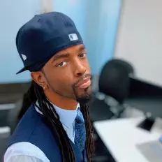 Escucha a WiLL E., mira videos musicales, lee su biografía, consulta las fechas de las gira y más.