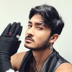 收听 Algarth、观看音乐视频、阅读小传、查看巡演日期等 ！