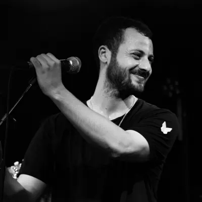 Listen to אדם מילשטיין, watch music videos, read bio, see tour dates & more!