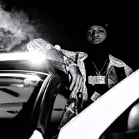 Ouça undefined, assista a videoclipes, leia a biografia, veja as datas das turnês e mais!