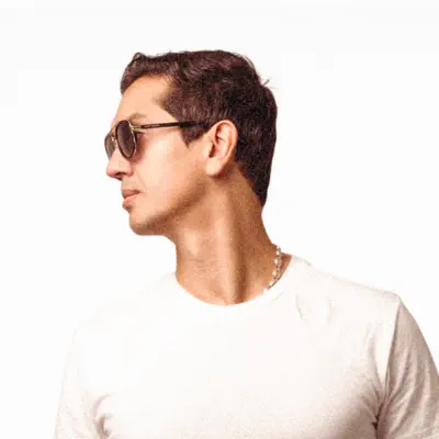 Listen to Squa Lee, watch music videos, read bio, see tour dates & more!