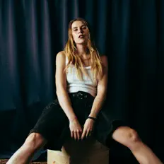 Listen to Lara Hulo, watch music videos, read bio, see tour dates & more!