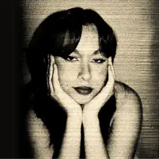 m.Äを聴いたり、ミュージックビデオを鑑賞したり、経歴やツアー日程などを確認したりしましょう！