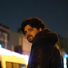 Ascolta Vefra, guarda video musicali, leggi la biografia, vedi le date del tour & altro!