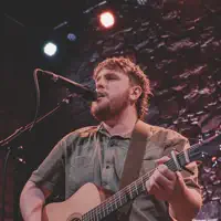 Escucha a undefined, mira vídeos musicales, lee la biografía, consulta fechas de giras y mucho más.