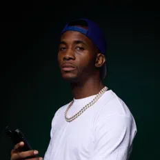 Ouça DMG Nutso, assista a videoclipes, leia a biografia, veja as datas das turnês e mais!