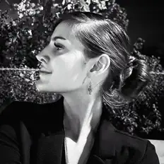 Posłuchaj wykonawcy AYA, obejrzyj teledyski, przeczytaj biografię, zobacz daty tras koncertowych i nie tylko!