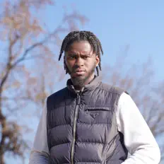 Poslechněte si interpreta SECC, sledujte hudební videa, přečtěte si životopis, podívejte se na data turné a další informace.