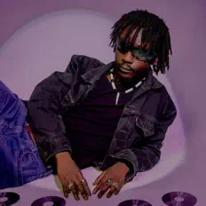 聆聽 Kwamah、觀看音樂影片、閱讀小傳、查看巡演日期等！